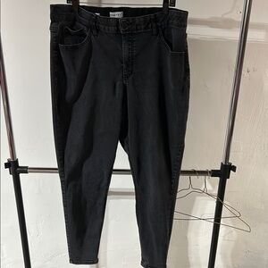 Plus Size Black High-Waisted Jeans